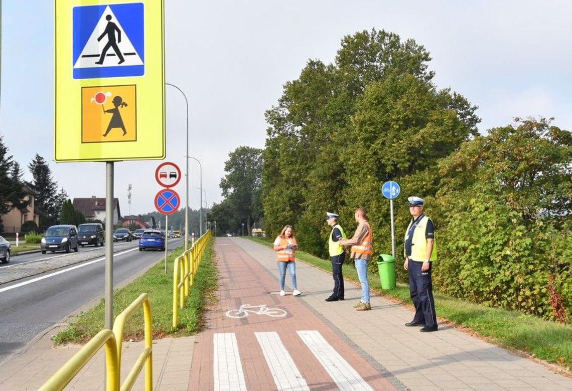 Służby sprawdziły oznakowanie przejść dla pieszych w rejonie szkół przy drodze krajowej nr 22