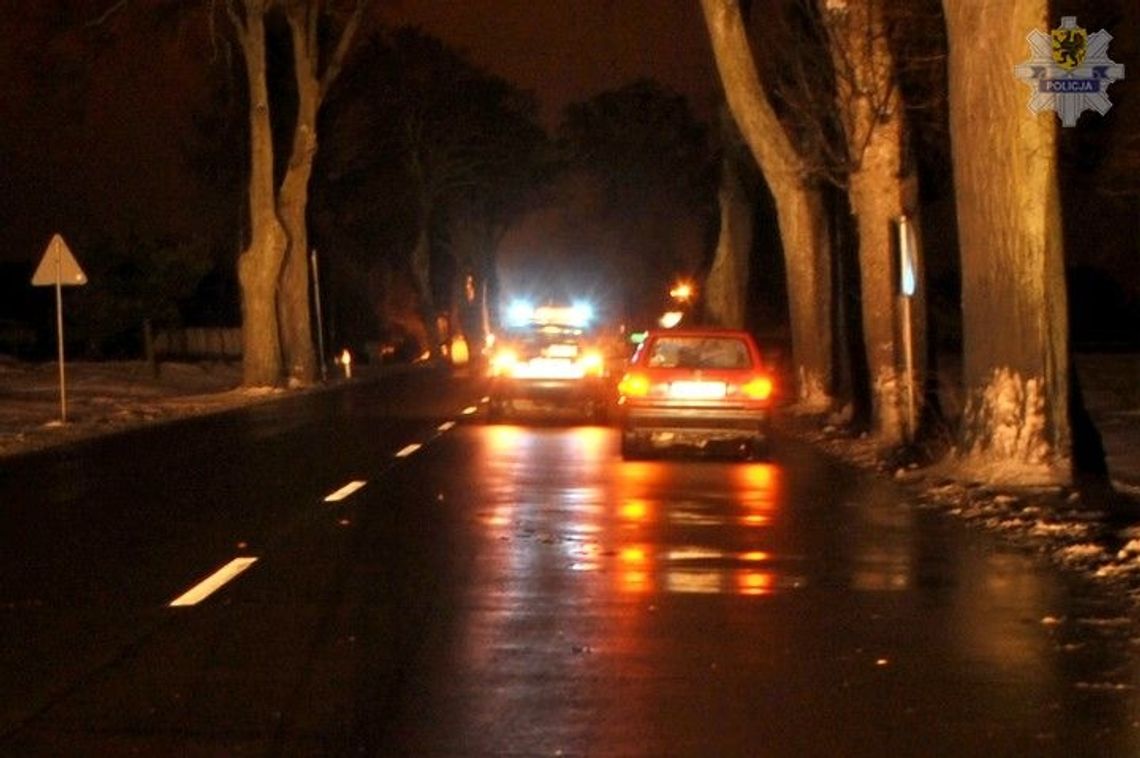 Śmiertelne potrącenie w Dąbrowie. Zginął 46 - latek