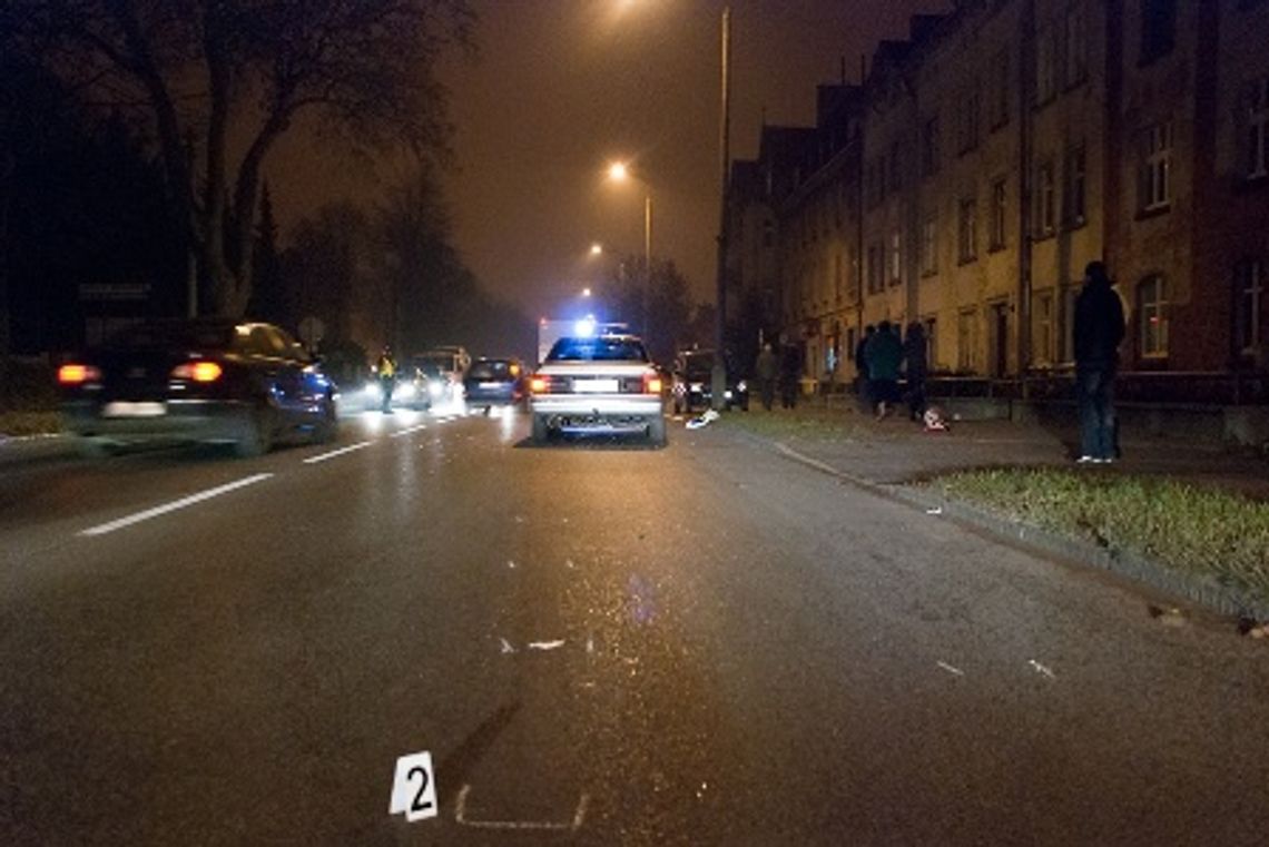 Śmiertelnie potrącona na jezdni