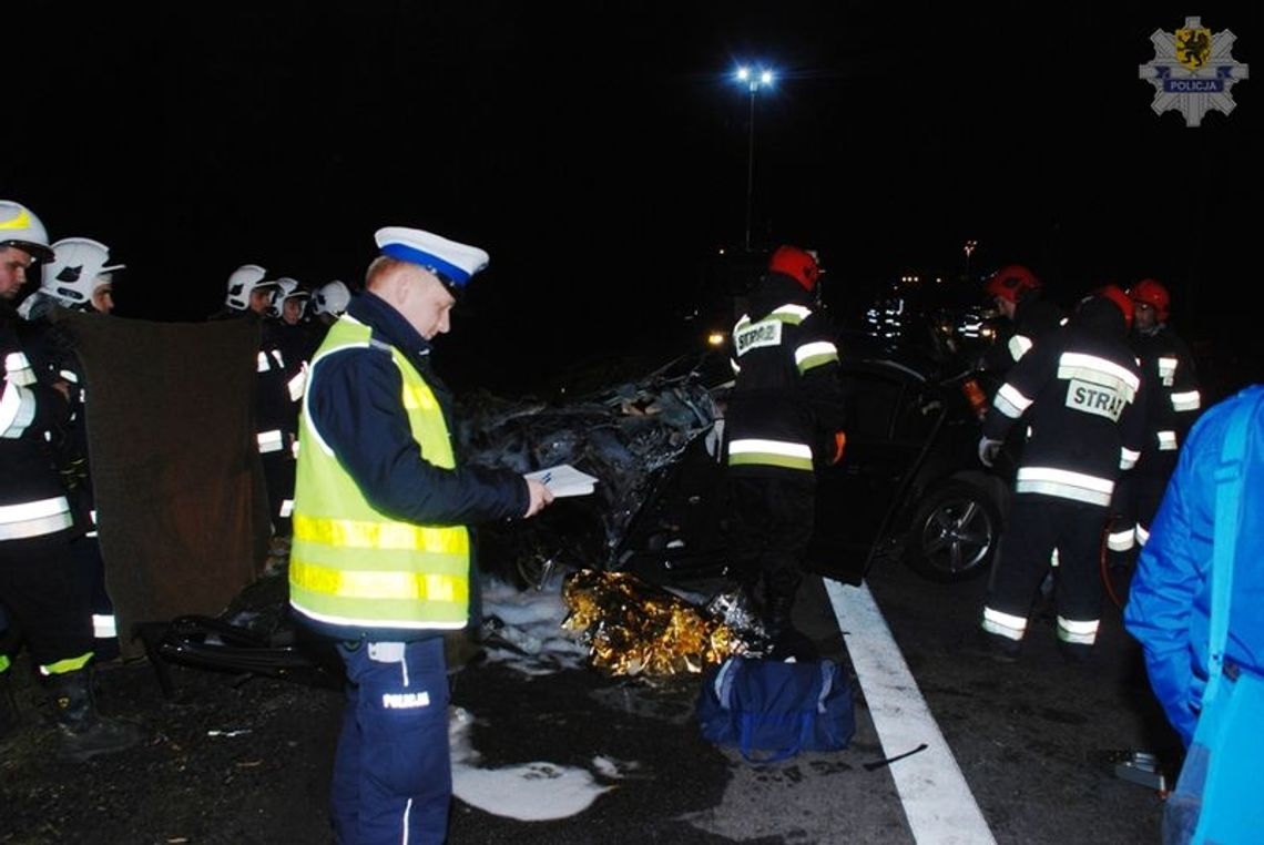 Śmiertelny wypadek na krajowej DK7, 13 osób rannych Śmiertelny wypadek na krajowej DK7, 13 osób rannych