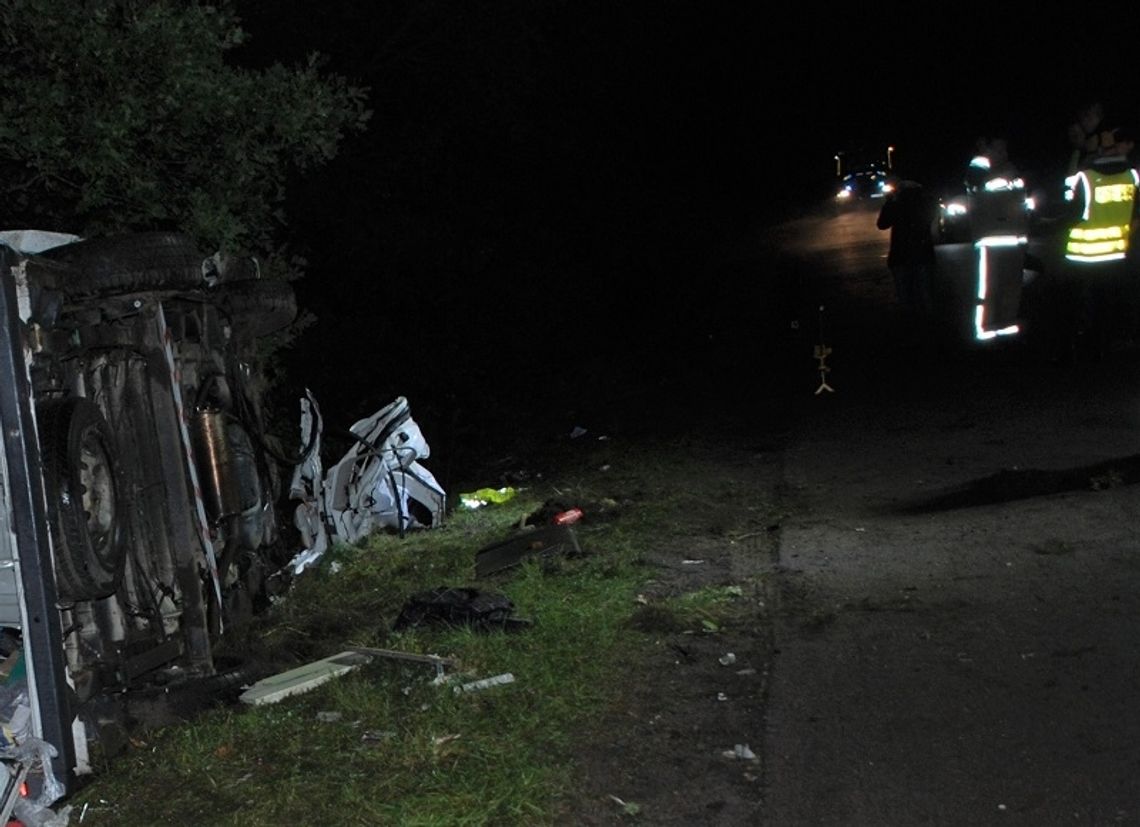 Śmiertelny wypadek w gminie Cewice. Policjanci wyjaśniają okoliczności tego zdarzenia i apelują o ostrożność na drogach