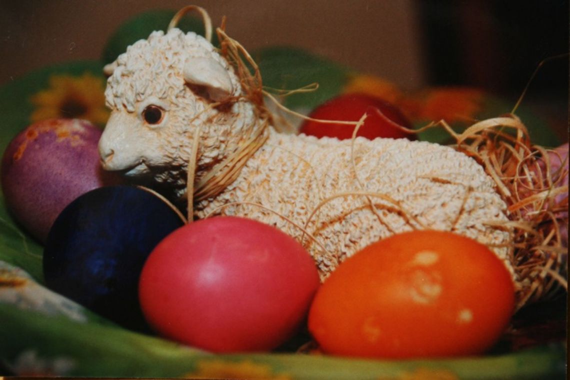 Sniadanie wielkanocne dla bezdomnych, ubogich i samotnych