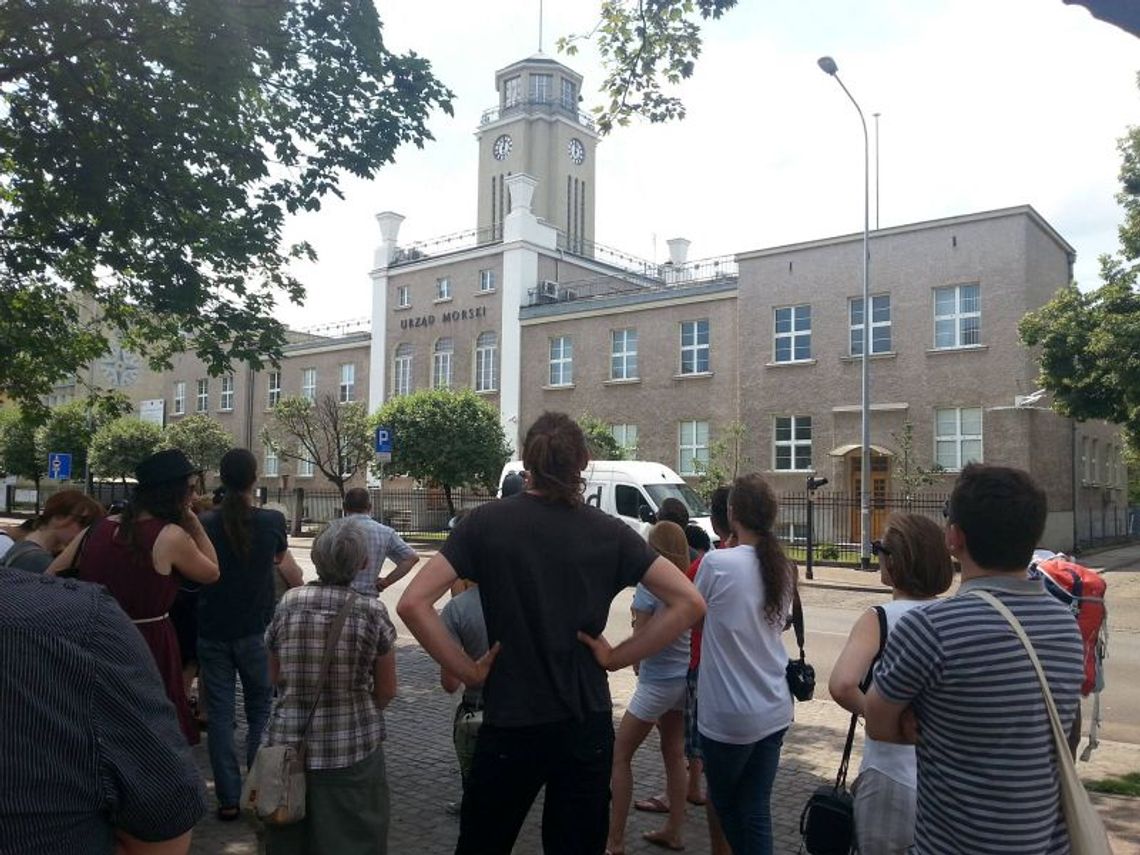 Spacery architektoniczne po gdyńskim porcie Spacery architektoniczne po gdyńskim porcie