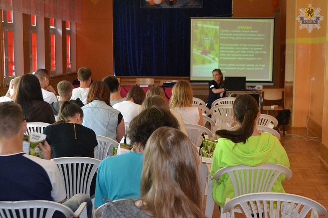 Spotkania w ramach akcji "Prawo w lesie" Spotkania w ramach akcji "Prawo w lesie"