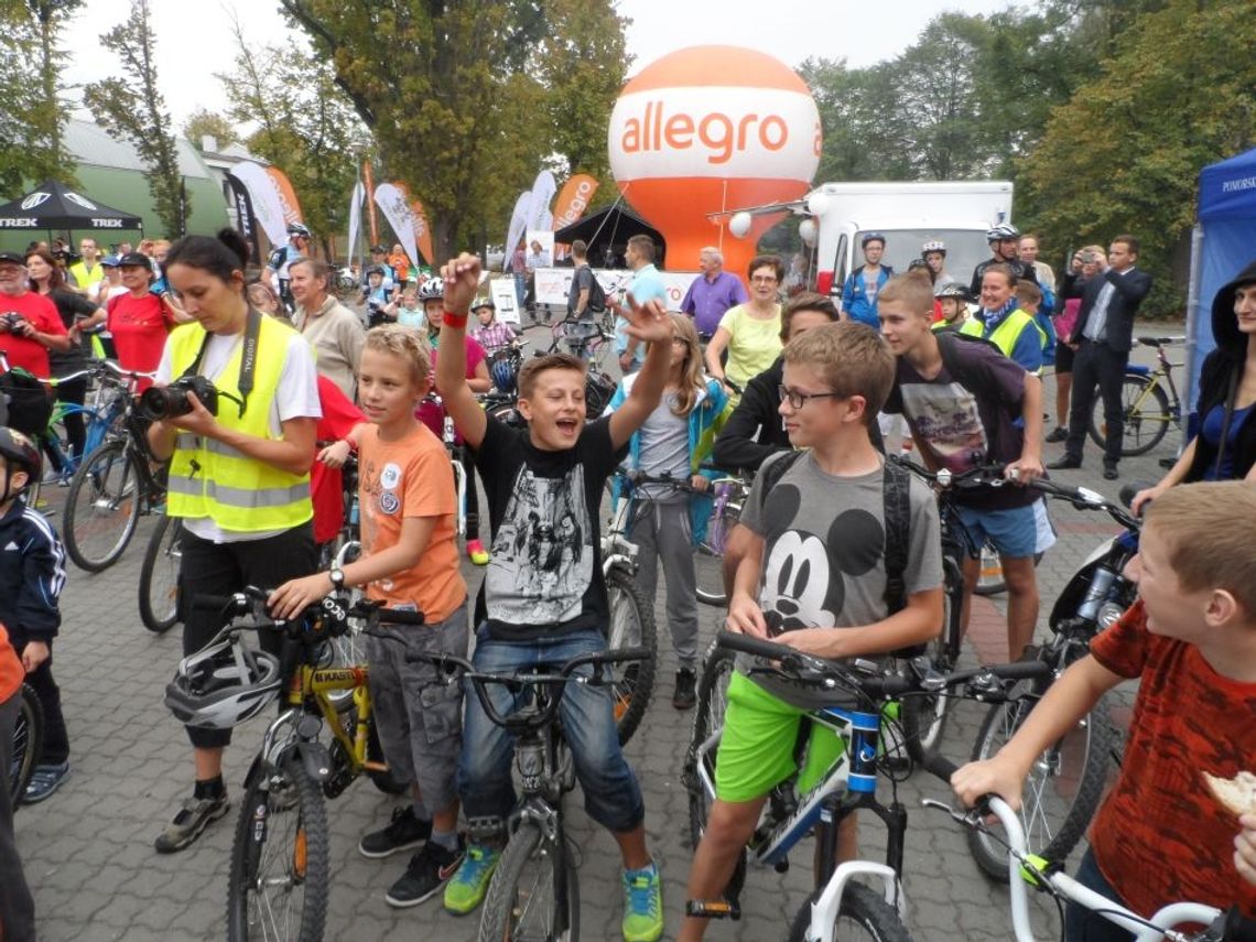 Spotkanie miłośników dwóch kółek Spotkanie miłośników dwóch kółek