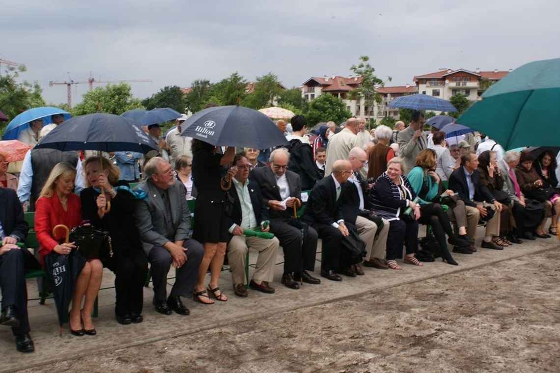 Spotkanie serdecznych przyjaciół - w parku na Przymorzu. Jan Paweł II i prezydent Reagan - jak 25 lat temu Spotkanie serdecznych przyjaciół - w parku na Przymorzu. Jan Paweł II i prezydent Reagan - jak 25 lat temu