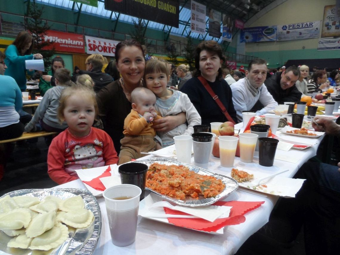 Spotkanie wigilijne "Hej Kolęda, Kolęda" - radość, uśmiech i moc życzeń Spotkanie wigilijne "Hej Kolęda, Kolęda" - radość, uśmiech i moc życzeń