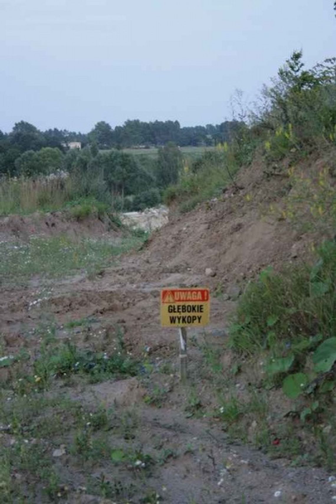 Sprawa dla prokuratora. Mandat za trefną ziemię z gdańskiego mogilnika Baltic Arena Sprawa dla prokuratora. Mandat za trefną ziemię z gdańskiego mogilnika Baltic Arena