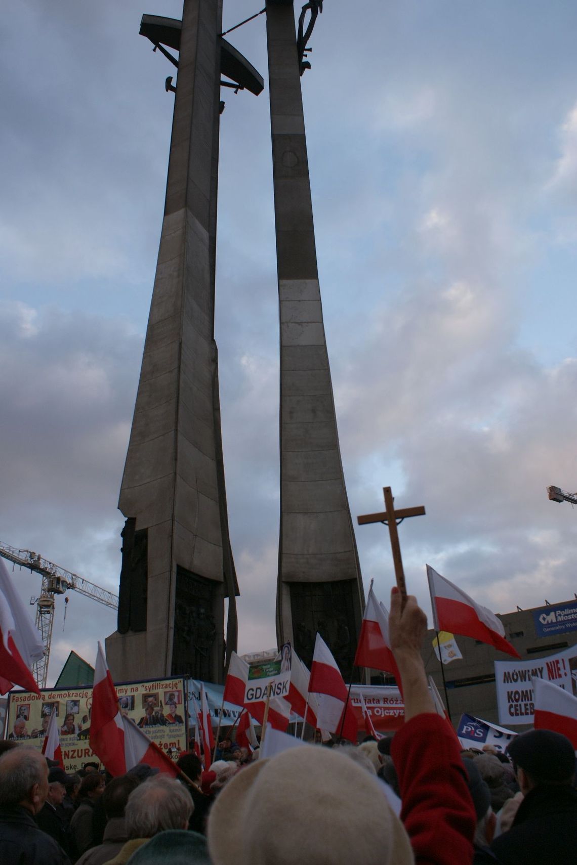 &quot;Sprywatyzować&quot; Pomnik Poległych Stoczniowców i Plac Solidarności w Gdańsku?