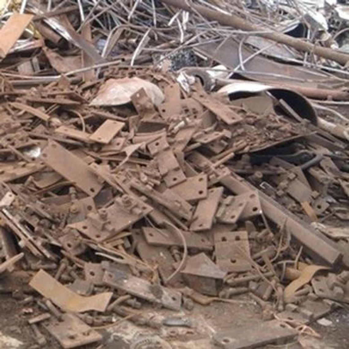 Sprzedaż złomu "na wuja" Sprzedaż złomu "na wuja"