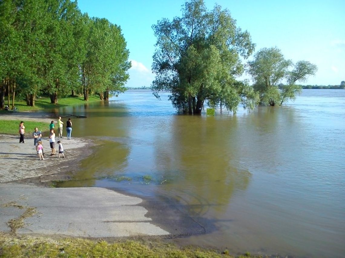 Stan alarmowy bez konsekwencji