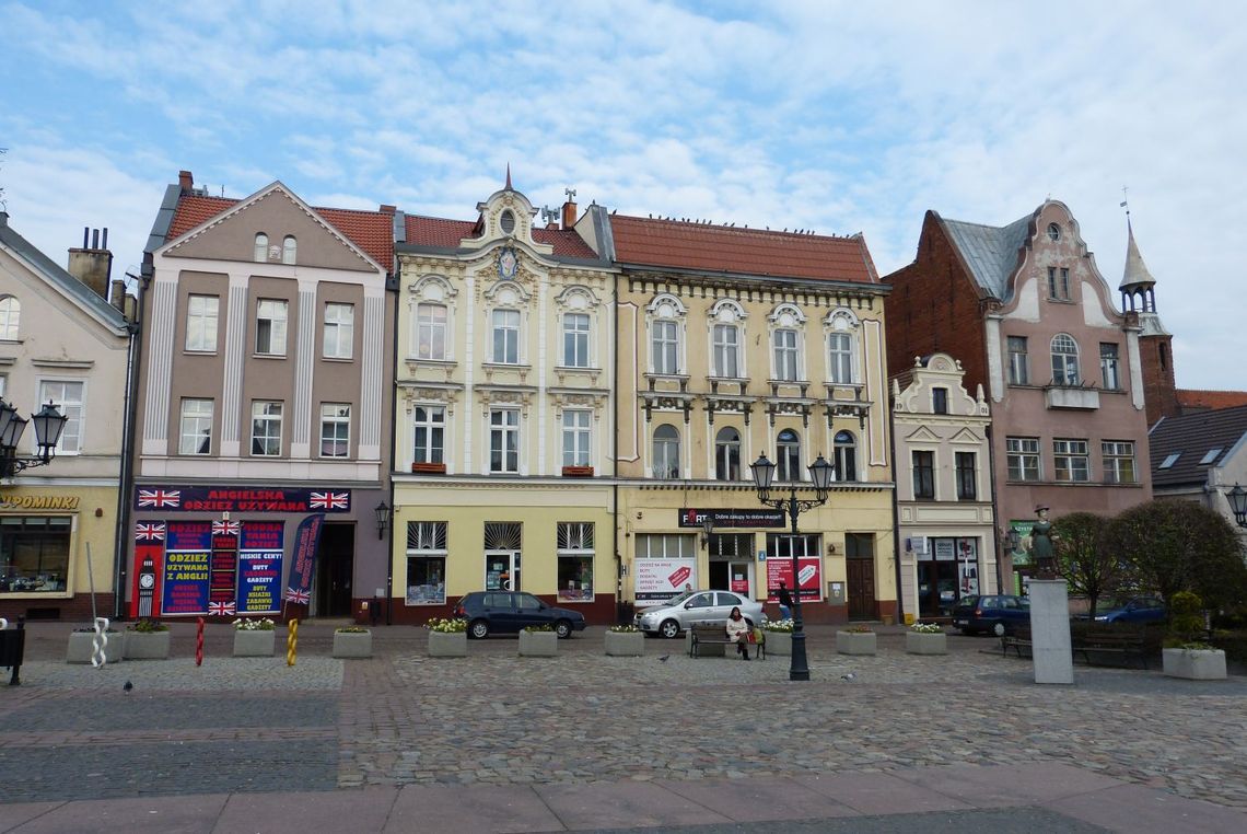 Stare Miasto bez czy z autami? Czego boją się kupcy?