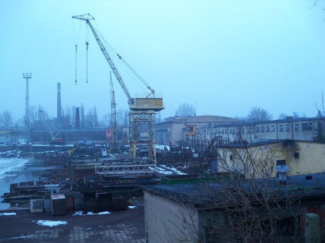 Stoczniowcy idą do sądu. Pracownicy tczewskiej stoczni drugi miesiąc bez wypłat Stoczniowcy idą do sądu. Pracownicy tczewskiej stoczni drugi miesiąc bez wypłat