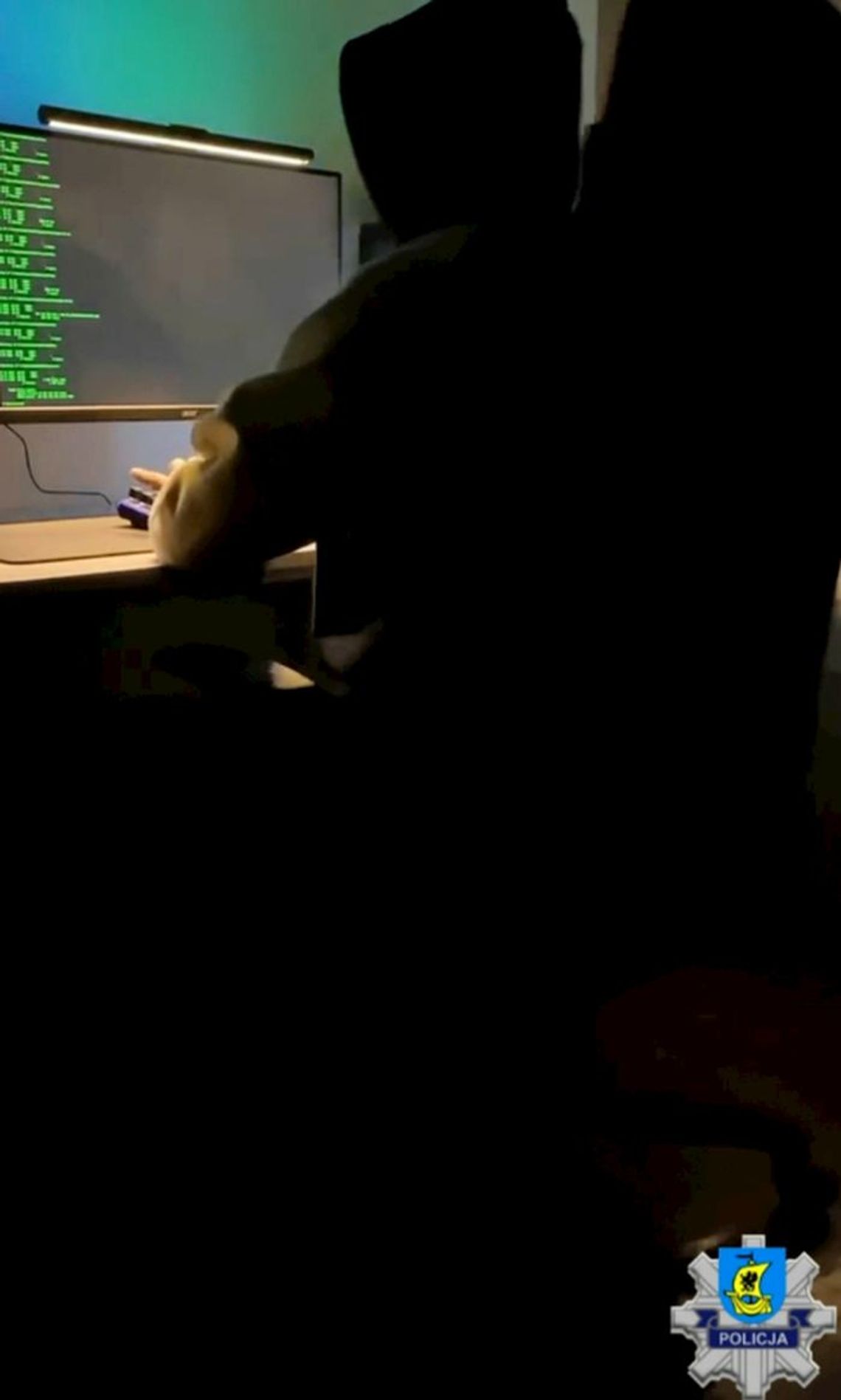 STRACIŁ 1 MILION 300 TYS. ZŁ. POLICJANCI OSTRZEGAJĄ PRZED OSZUSTWAMI INWESTYCYJNYMI