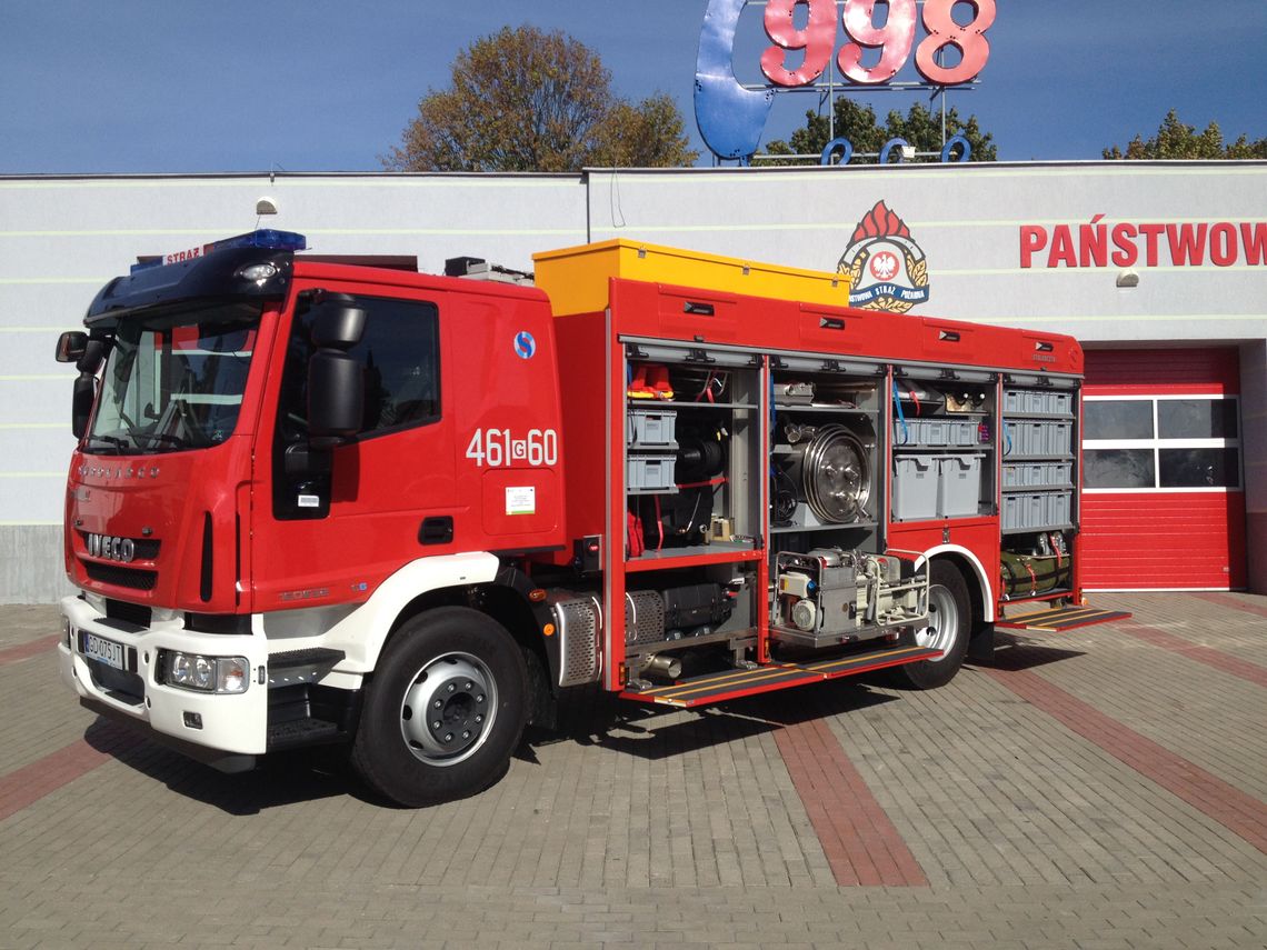 Strażacy mają nowy samochód Strażacy mają nowy samochód