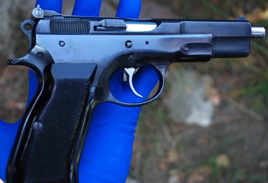 Strzał na posesji. Niemcy z bronią palną w Polsce. Porachunki narkotykowe Strzał na posesji. Niemcy z bronią palną w Polsce. Porachunki narkotykowe