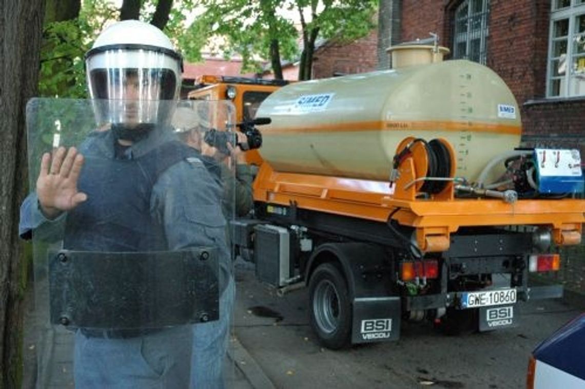 Strzały z broni maszynowej w rejonie Aresztu w Wejherowie