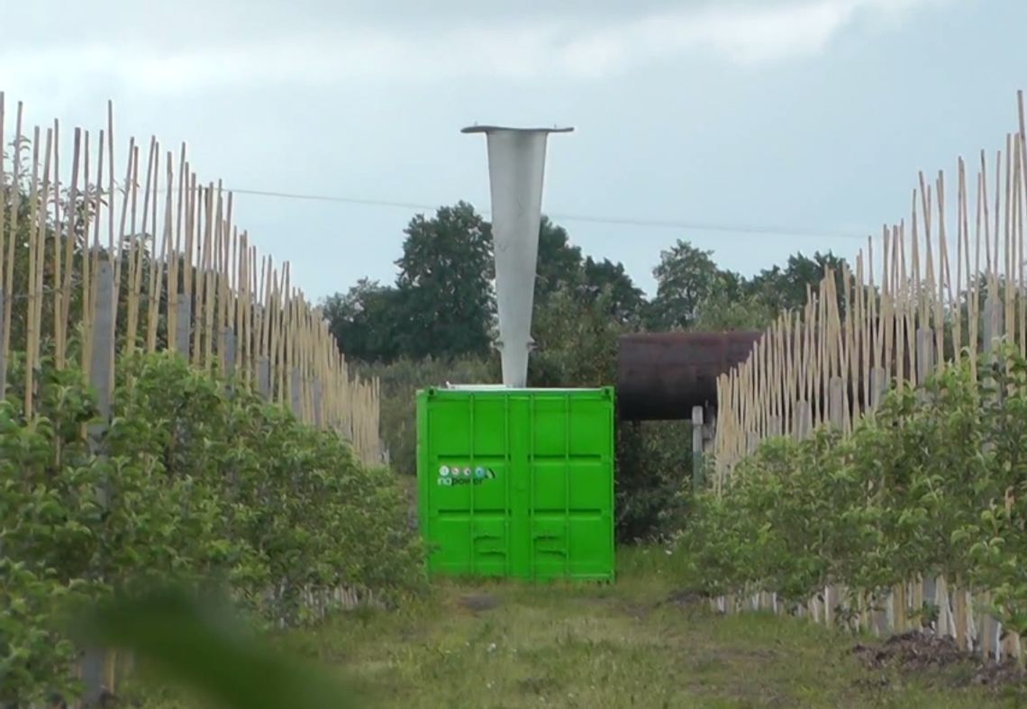 „Strzelają z armat, by przegonić deszcz!” „Strzelają z armat, by przegonić deszcz!”