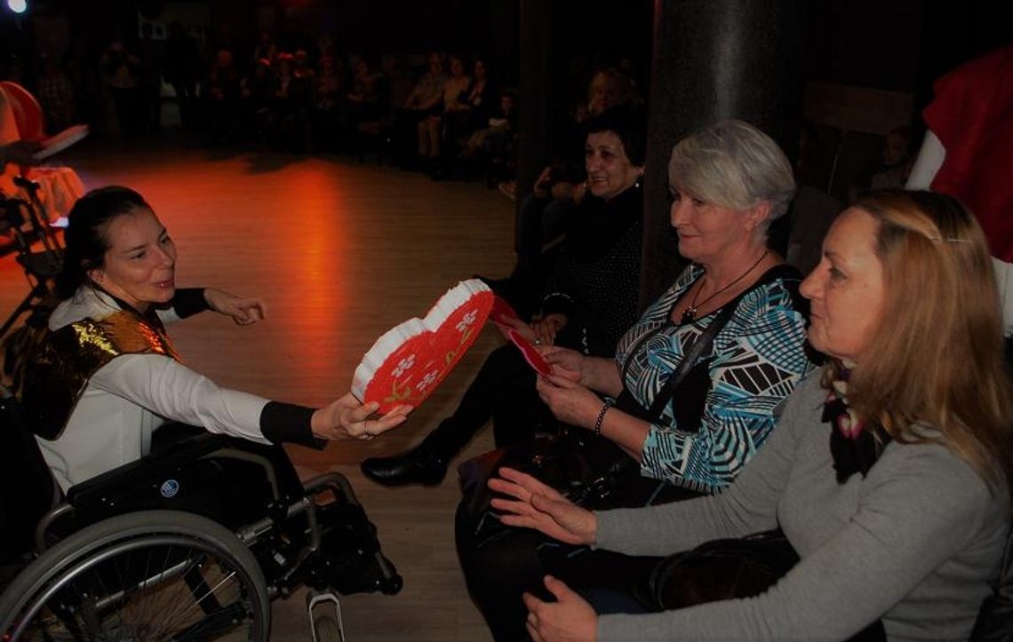 Świąteczne działanie SCK i MOPSu Świąteczne działanie SCK i MOPSu