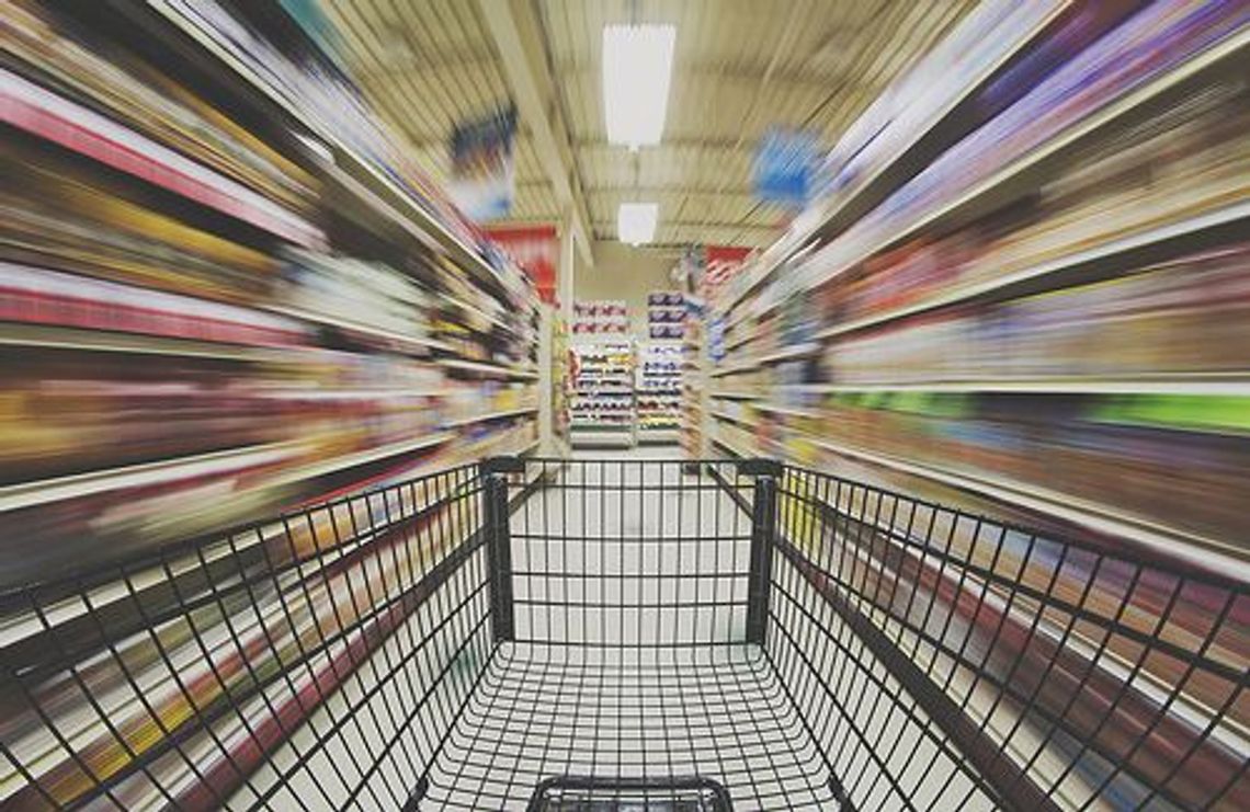 Święta, zakupy i szok przy kasie. Kto nam może zajrzeć do siatki? Święta, zakupy i szok przy kasie. Kto nam może zajrzeć do siatki?