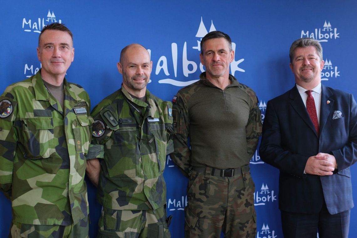 Szwedzki kontyngent zostanie w Malborku do końca sierpnia