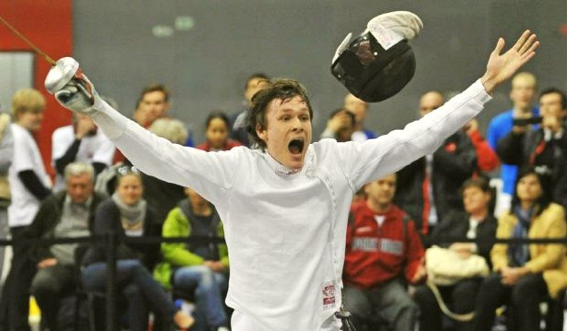 Tczewianin wicemistrzem olimpijskim w szpadzie!!! Sukces Bartosza Piaseckiego w Londynie Tczewianin wicemistrzem olimpijskim w szpadzie!!! Sukces Bartosza Piaseckiego w Londynie