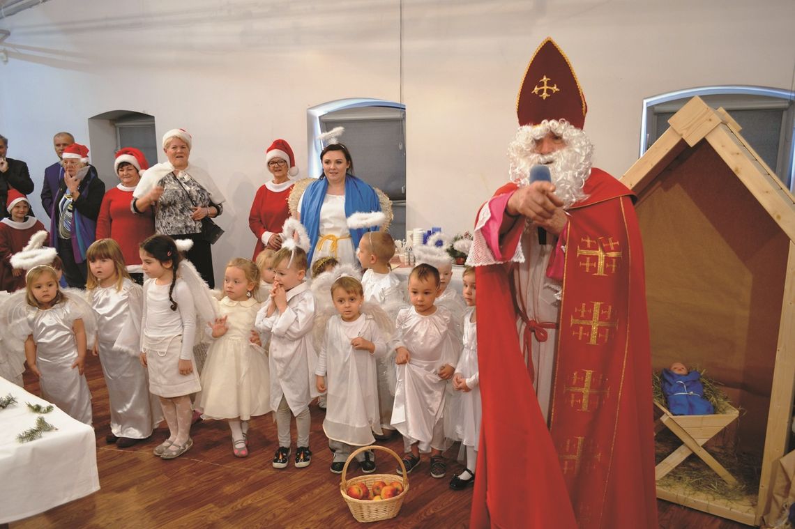 Tczewskie przedszkolaki w jasełkowych kreacjach w Fabryce Sztuk!