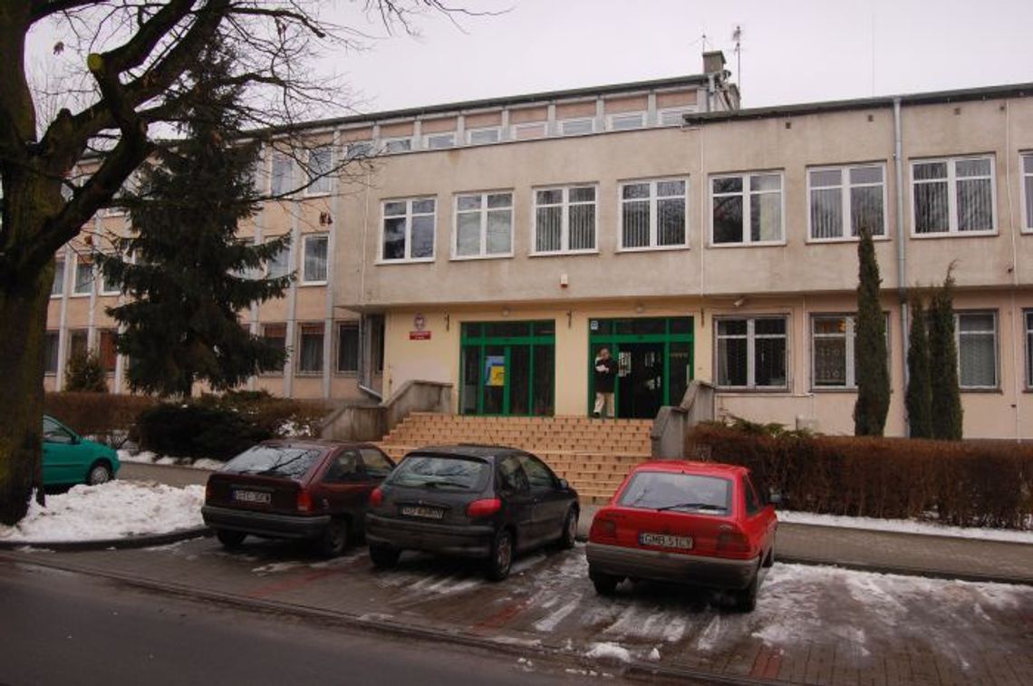 Temida na miejsce saperów? Poseł ma pomysł na rozwiązanie problemów lokalowych sądu Temida na miejsce saperów? Poseł ma pomysł na rozwiązanie problemów lokalowych sądu