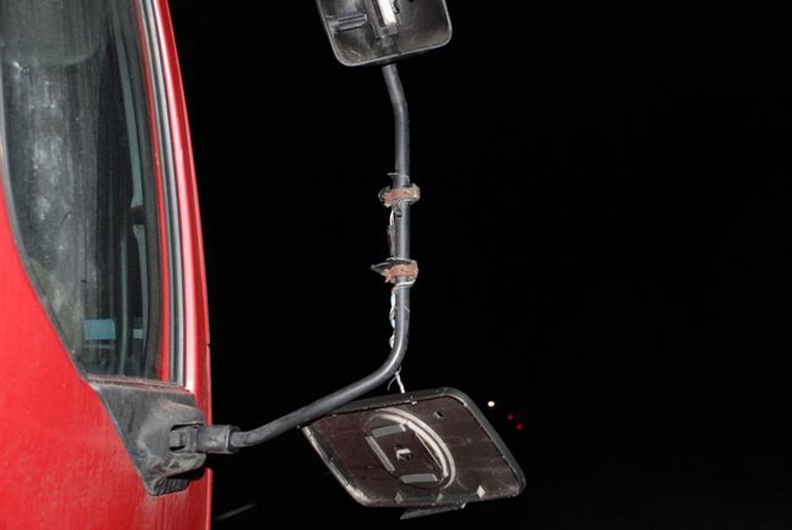 TIR zahaczył rowerzystkę lusterkiem