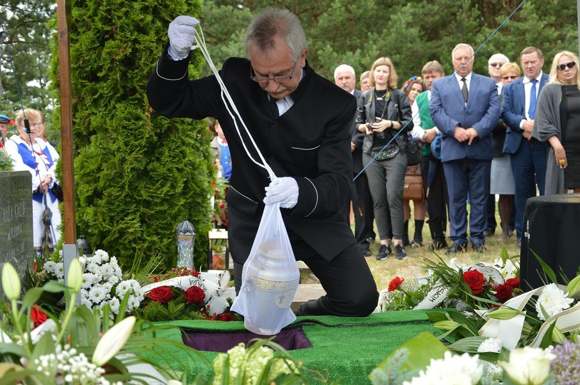 Tłumy pożegnały śp. Andrzeja Grzyba. „Jezdóm Kociewiakam z tych tu ziam mój ród...”
