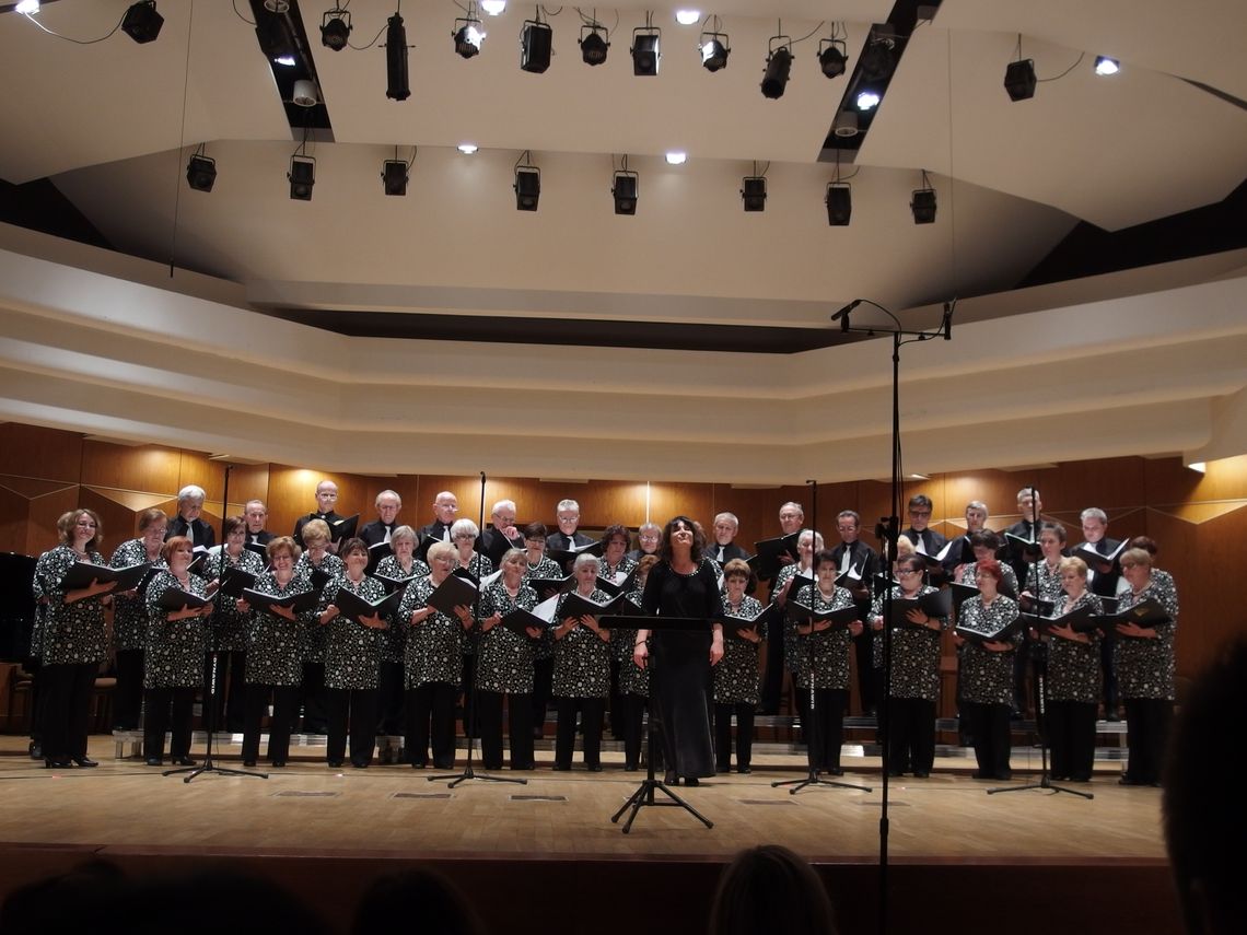 "To jest moja pierwsza miłość" "To jest moja pierwsza miłość"