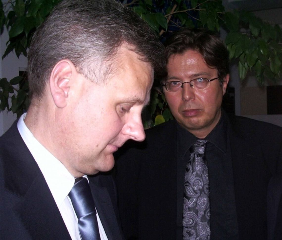 TO ŻENADA! Stocznie bez Kataru, ludzie na lodzie. Stoczniowcy chcą głowy premiera! TO ŻENADA! Stocznie bez Kataru, ludzie na lodzie. Stoczniowcy chcą głowy premiera!