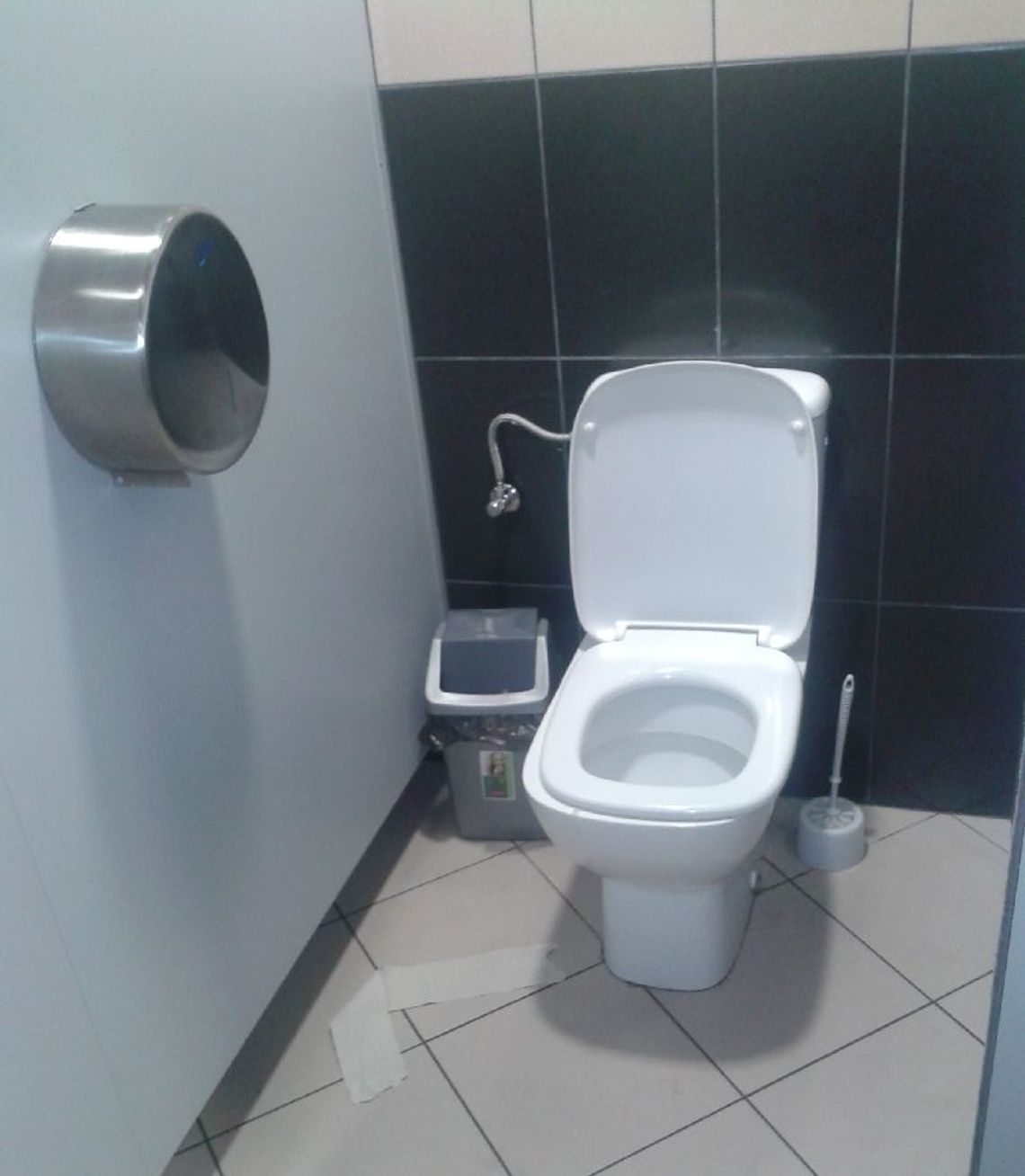 Toalety w Galerii Kociewskiej: brud straszy i zalatuje fetorem Toalety w Galerii Kociewskiej: brud straszy i zalatuje fetorem