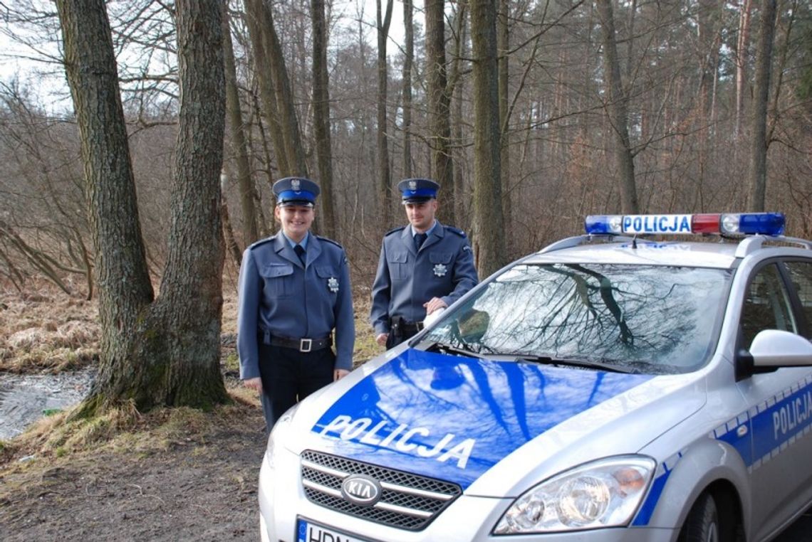 Tonący wędkarz złapał się... policjanta Tonący wędkarz złapał się... policjanta