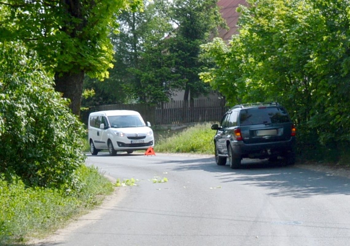 TRAGEDIA NA DRODZE. Mężczyzna mimo reanimacji zmarł TRAGEDIA NA DRODZE. Mężczyzna mimo reanimacji zmarł