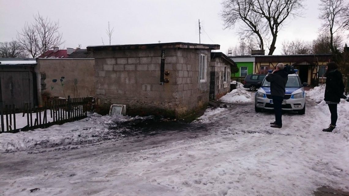 Tragedia w Obozinie. Znaleziono martwą kobietę i 2-letnie dziecko Tragedia w Obozinie. Znaleziono martwą kobietę i 2-letnie dziecko