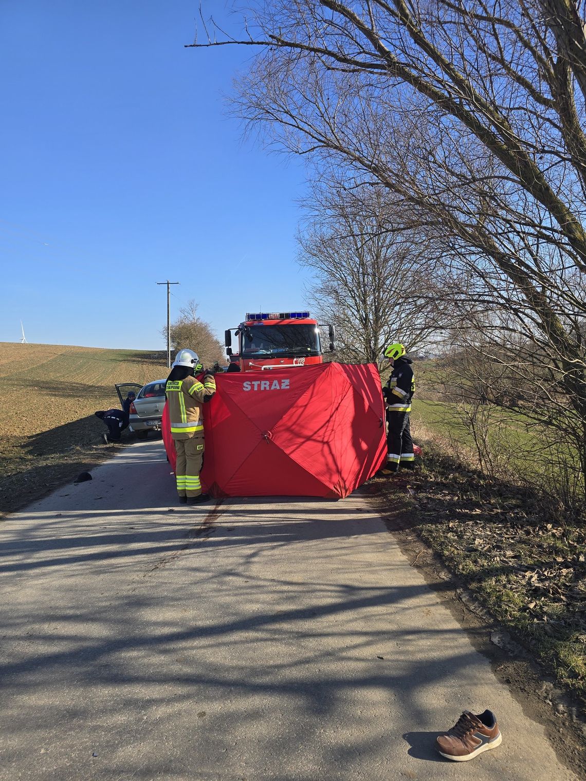 Tragiczny wypadek w powiecie tczewskim. Zginął 58-letni pieszy potrącony przez kierującą Renault