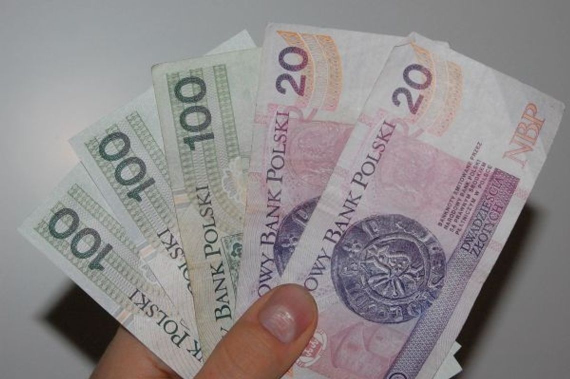 Trefne 3 tys. zł na konto załatwienia pracy w Anglii Trefne 3 tys. zł na konto załatwienia pracy w Anglii