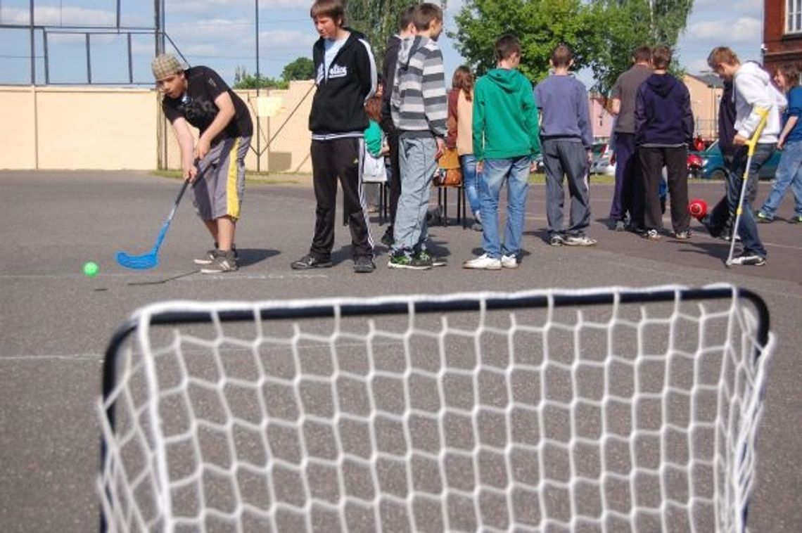 Trochę ruchu, zabawy i porad - prozdrowotna akcja edukacyjna Gimnazjum nr 2