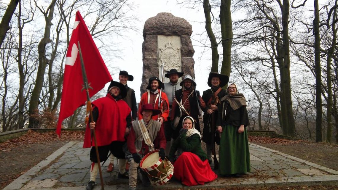 Trójmiejska Kompania Kaperska uczciła 388 rocznicę Bitwy Pod Oliwą Trójmiejska Kompania Kaperska uczciła 388 rocznicę Bitwy Pod Oliwą