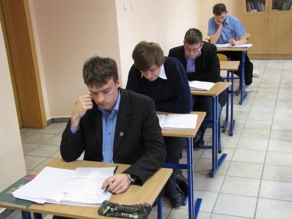 Trudna matematyka, łatwy angielski. Wrażenia po pisemnych maturach Trudna matematyka, łatwy angielski. Wrażenia po pisemnych maturach