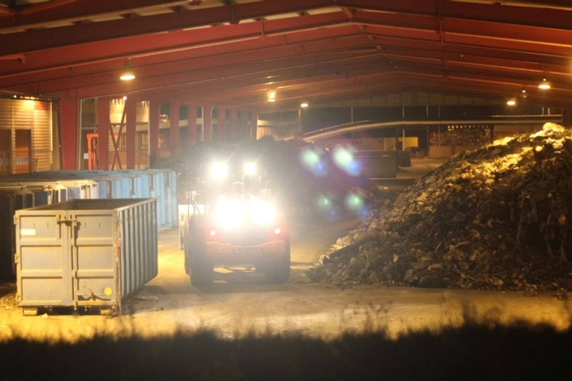 Trwa kontrola WIOŚ w Starym Lesie. Mieszkańcy twierdzą, że są nieprawidłowości Trwa kontrola WIOŚ w Starym Lesie. Mieszkańcy twierdzą, że są nieprawidłowości