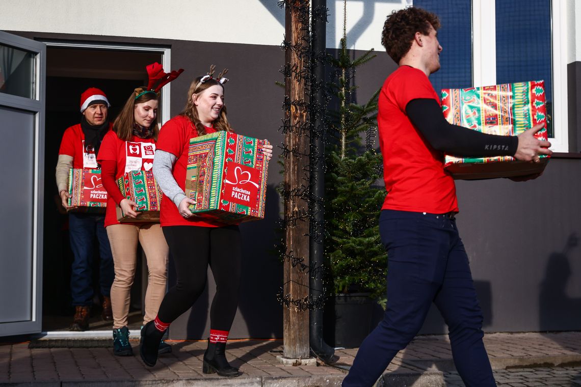 Trwa Weekend Cudów! 19 955 rodzin otrzyma Szlachetną Paczkę Trwa Weekend Cudów! 19 955 rodzin otrzyma Szlachetną Paczkę