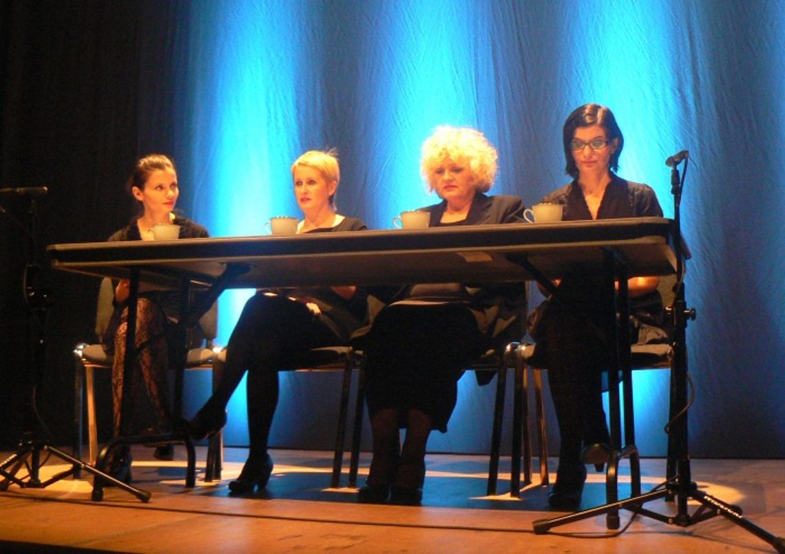 Trzy kobiety i jeden nieboszczyk w „Trupie” Trzy kobiety i jeden nieboszczyk w „Trupie”