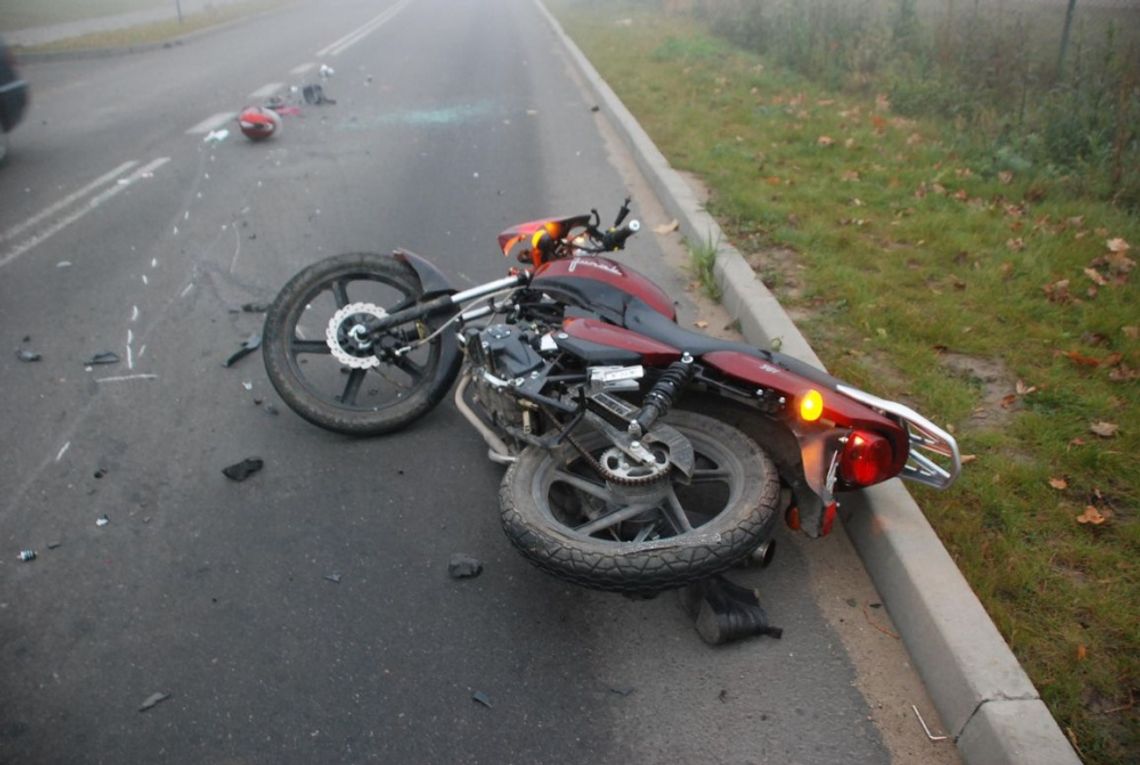 Trzy rozbite auta i dwaj nietrzeźwy kierowcy Trzy rozbite auta i dwaj nietrzeźwy kierowcy