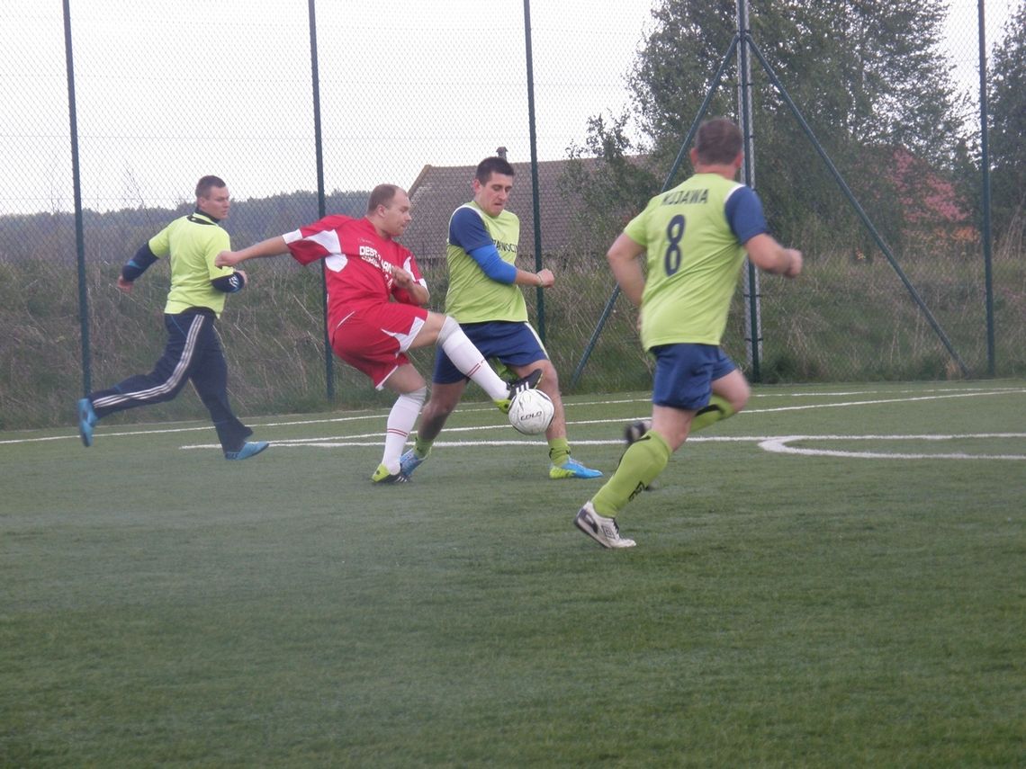 Tuks Dach i Niko na czele Tuks Dach i Niko na czele