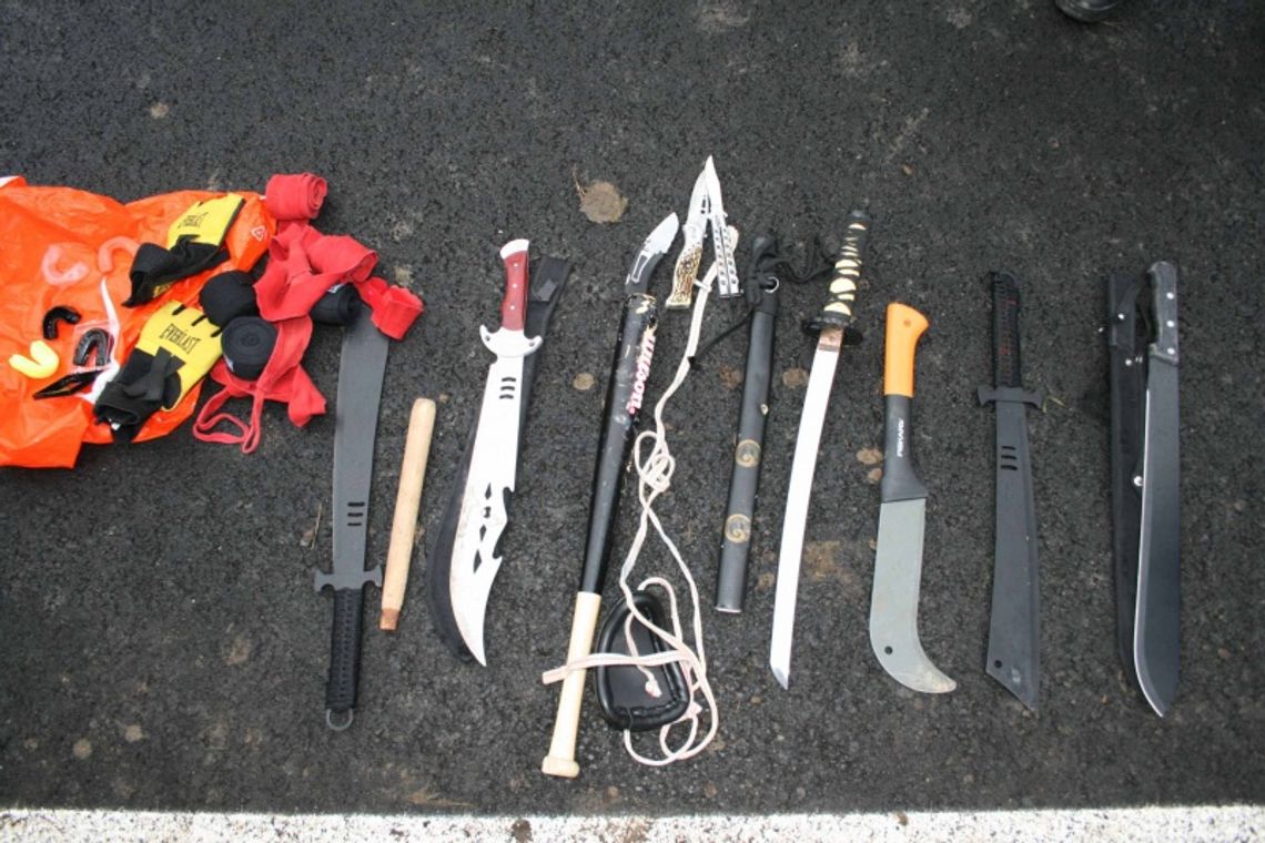 "Turyści" z maczetami na "ustawkę" "Turyści" z maczetami na "ustawkę"