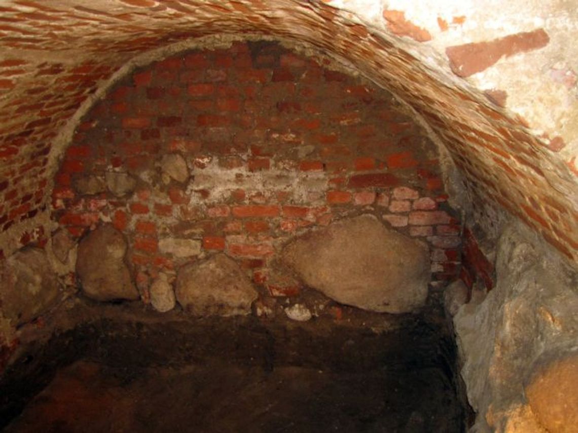 Turyści zajrzą do krypty. Ekspozycji odkrycia w tczewskiej Farze do oglądania Turyści zajrzą do krypty. Ekspozycji odkrycia w tczewskiej Farze do oglądania