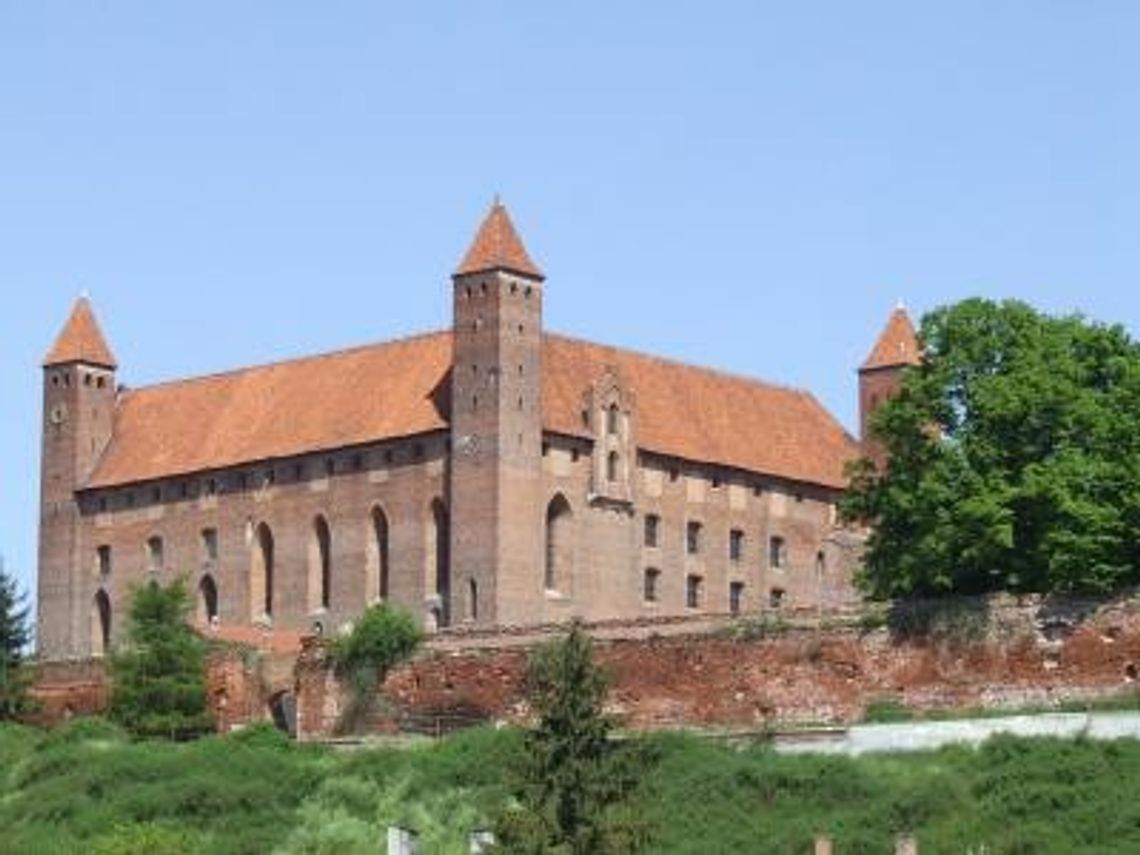 Twierdza hotelowa poddana przez radnych Twierdza hotelowa poddana przez radnych