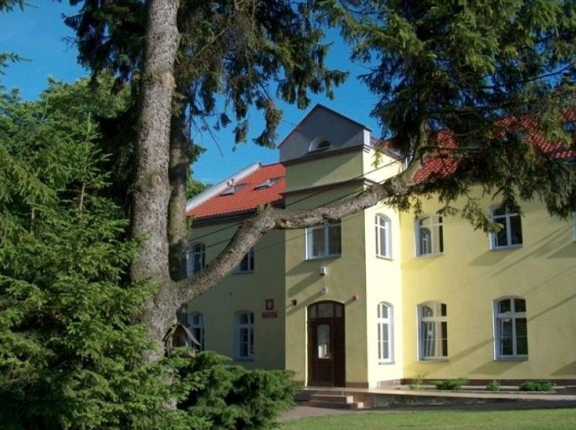 Uczniowie gniszewskiego gimnazjum od 1 września zaczną naukę w Swarożynie